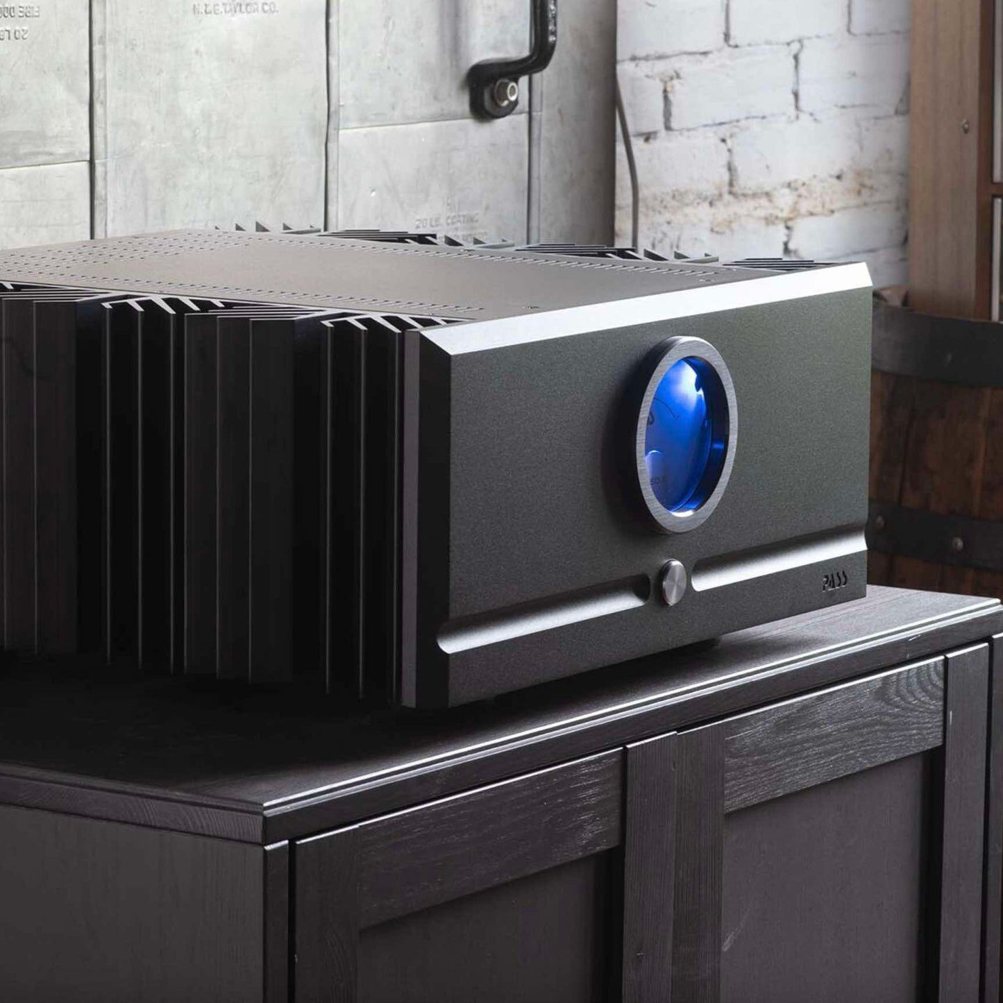 Pass Labs X250.8 Stereo Amplifier