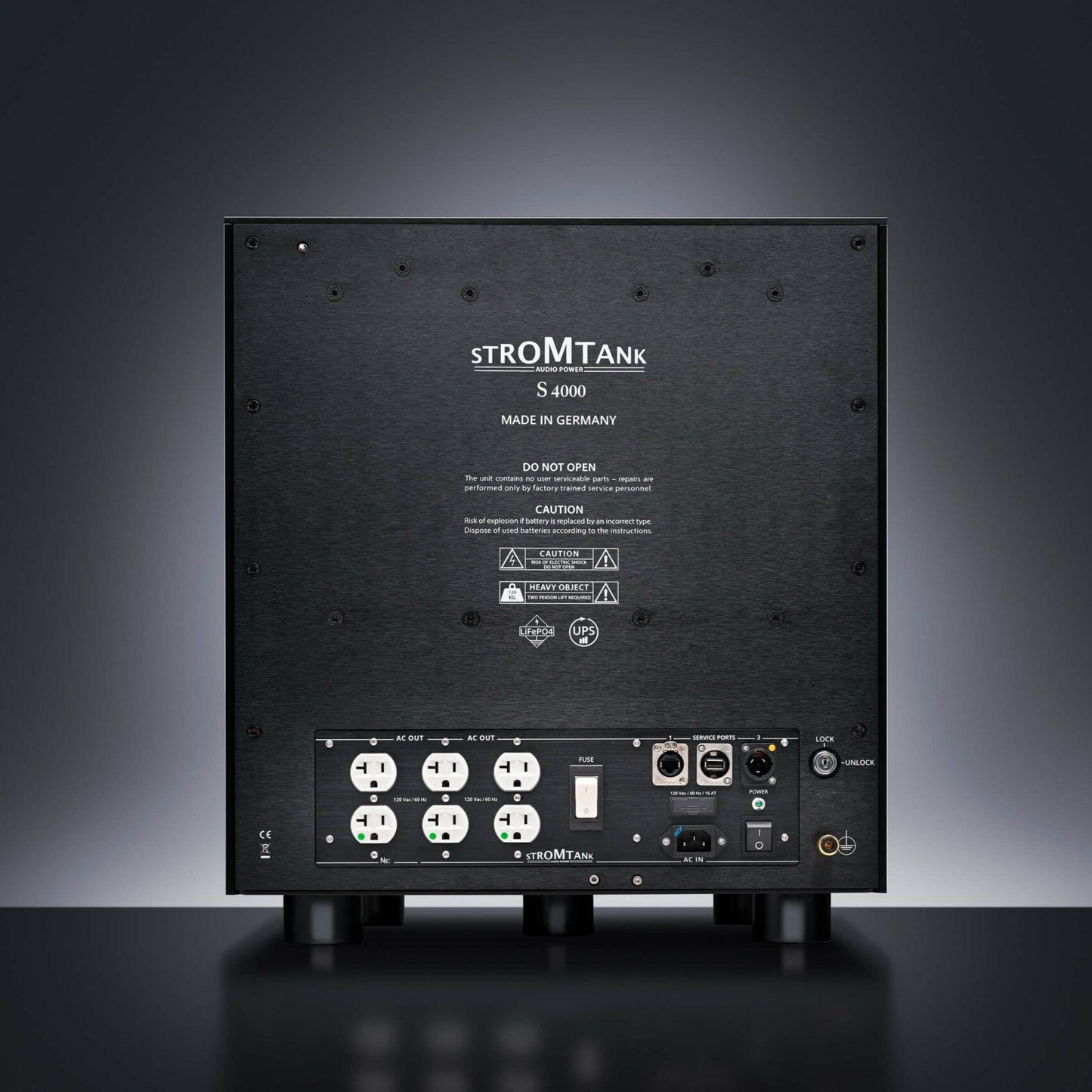 Stromtank S-4000 rear panel