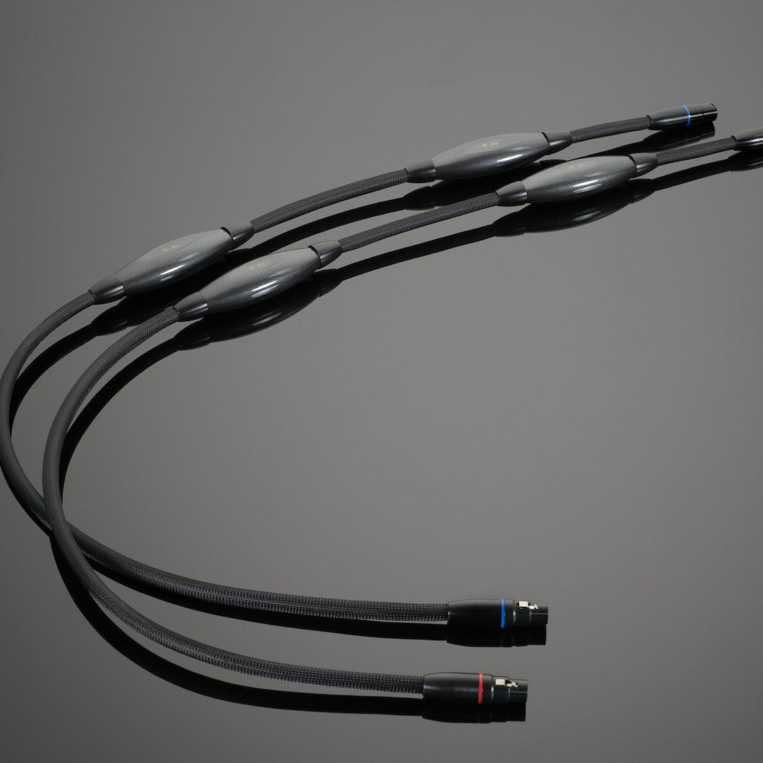 Transparent XL Balanced Interconnect Cables