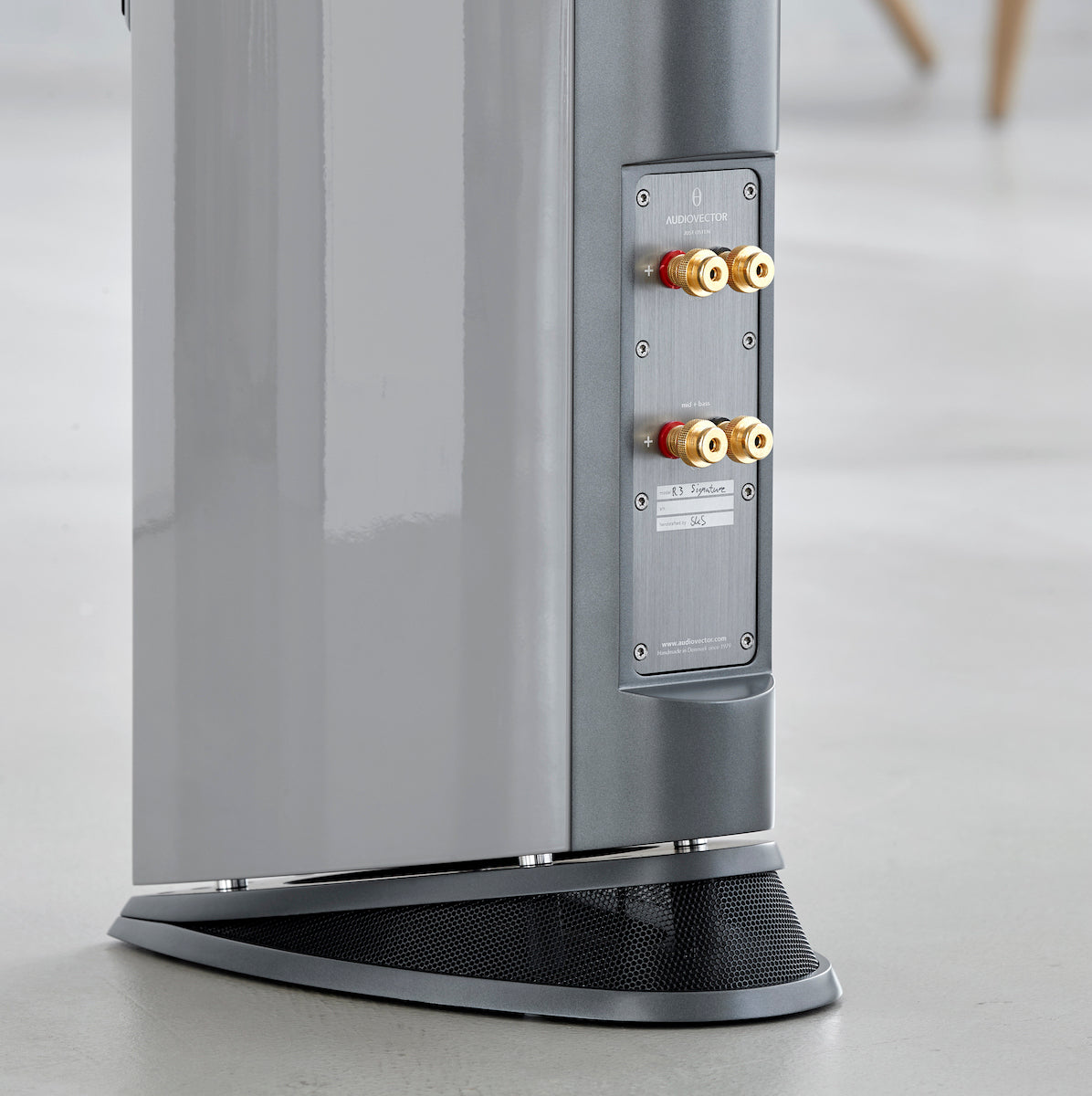 Audiovector R3 Series Floorstanding Speakers
