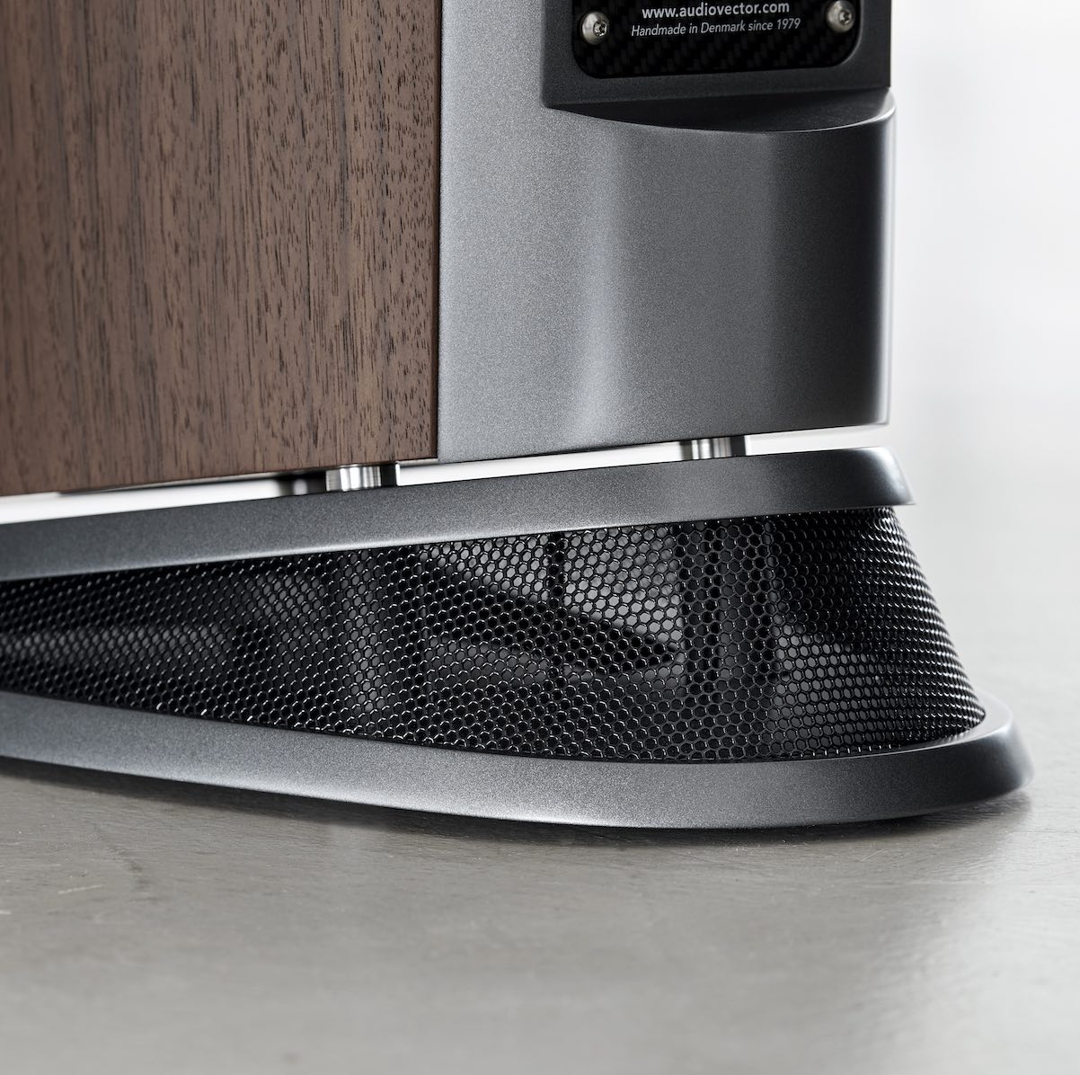 Audiovector R3 Series Floorstanding Speakers
