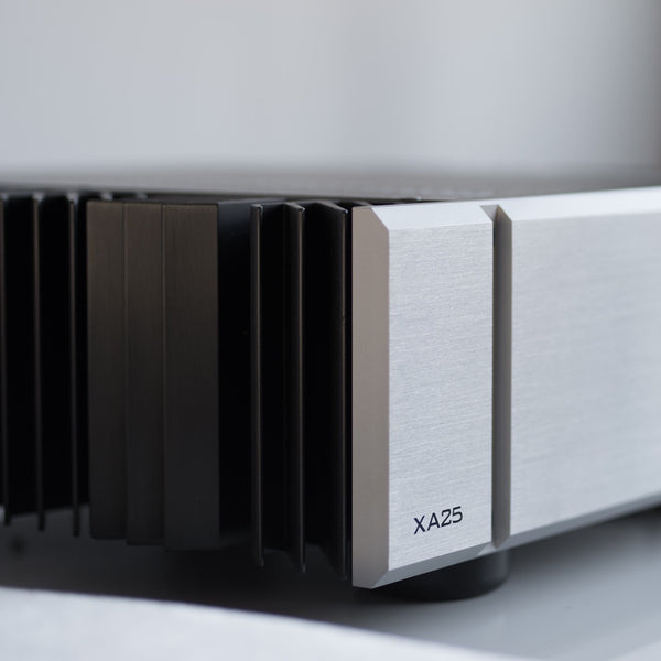 Pass Labs XA25 Stereo Amplifier